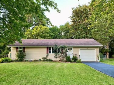 5389 Maple Grove Avenue, Blanchester, OH 45107
