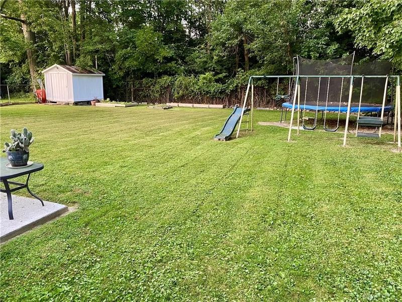5389 Maple Grove Avenue, Blanchester, OH 45107 Photo 4