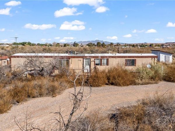 770 W Cave Avenue , Overton, NV 89040