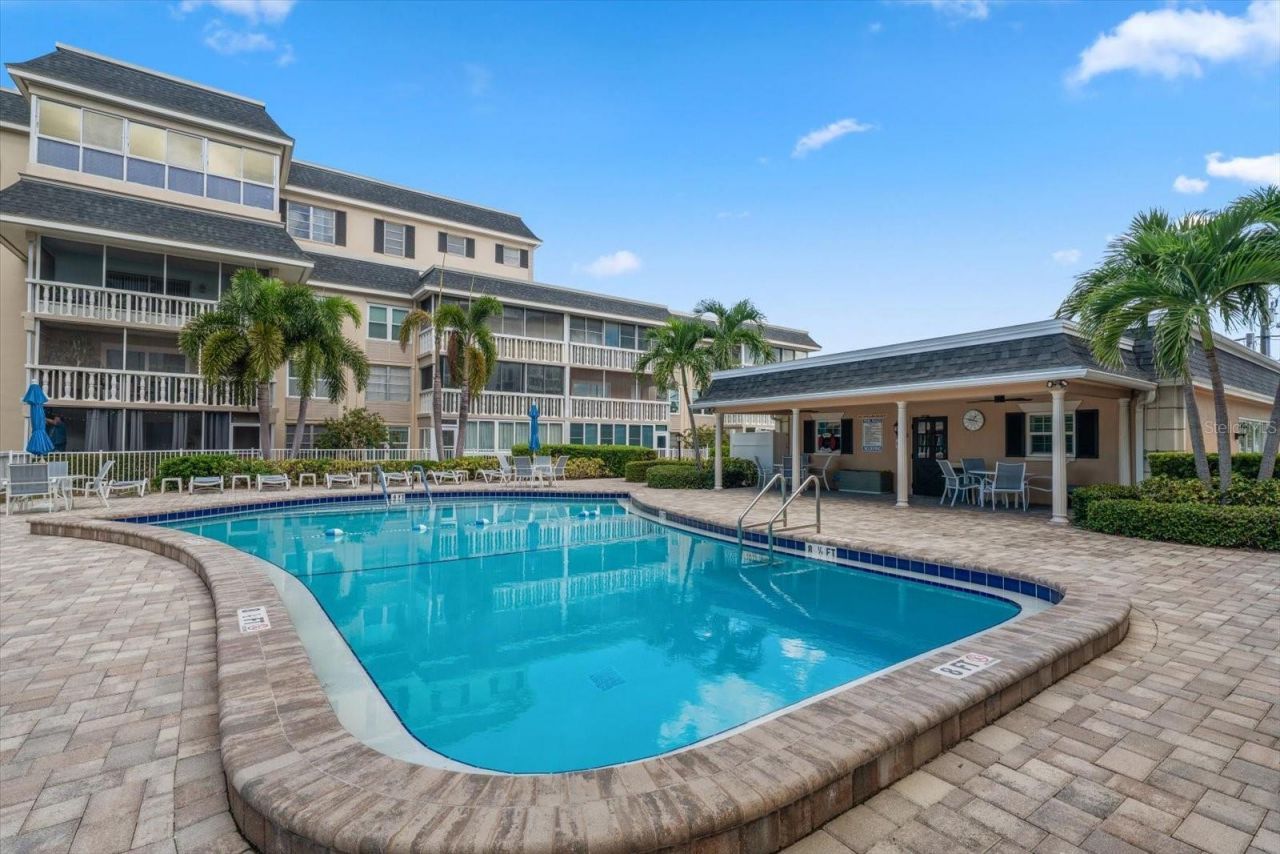 131 Bluff View Drive, Unit 106, Belleair Bluffs, FL 33770 Photo