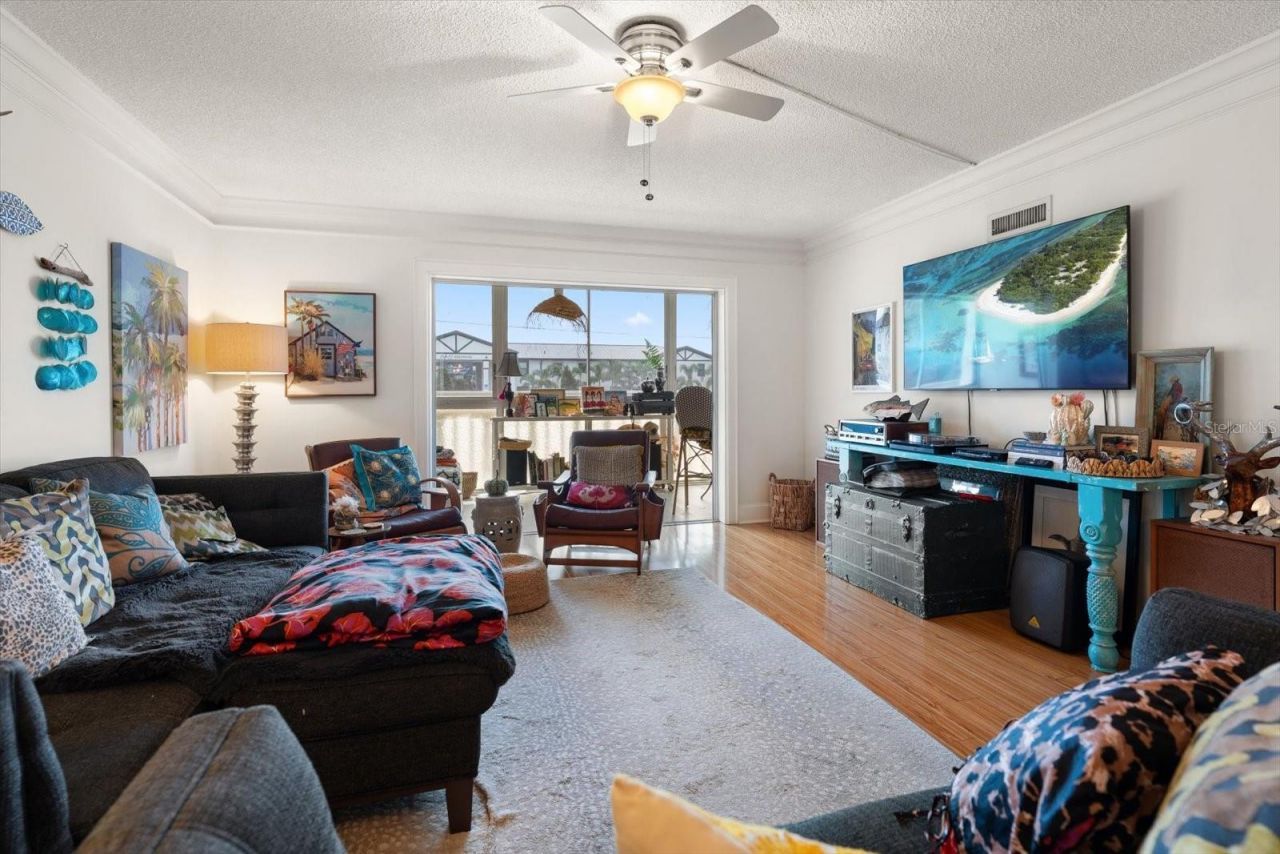 131 Bluff View Drive, Unit 106, Belleair Bluffs, FL 33770 Photo