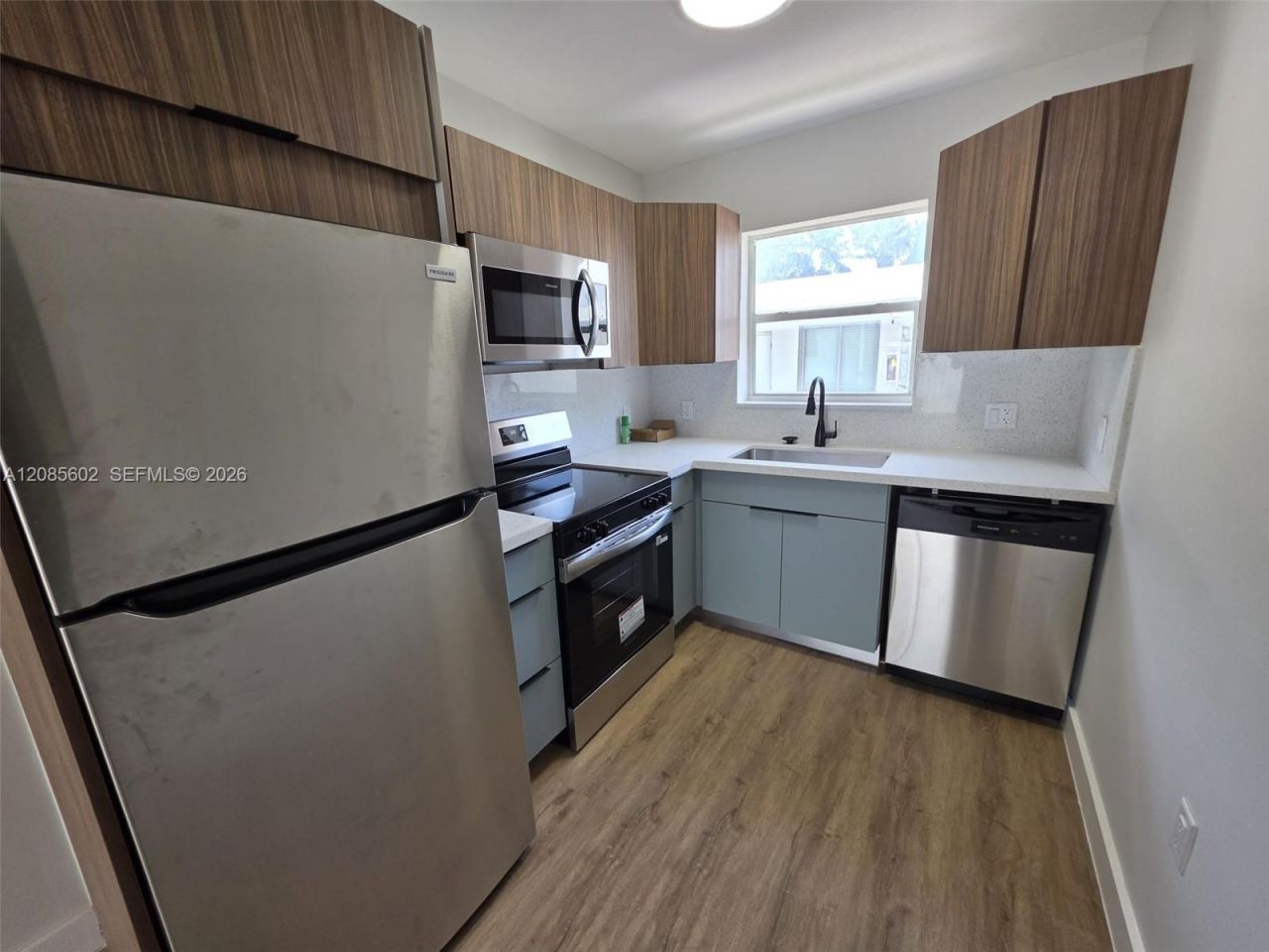 570 NE 63rd St, Unit 3, Miami, FL 33138 Photo