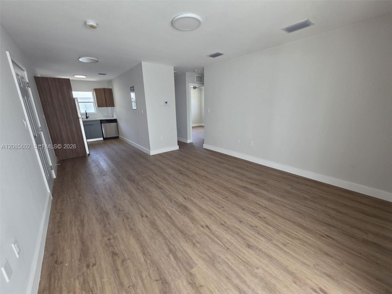 570 NE 63rd St, Unit 3, Miami, FL 33138 Photo