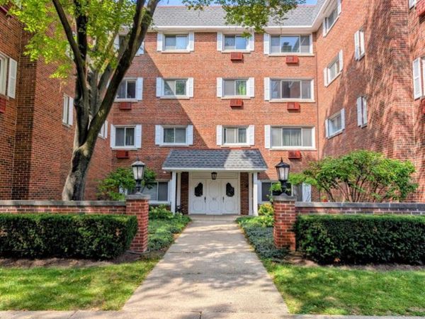 800 Washington Boulevard , Unit 305, Oak Park, IL 60302