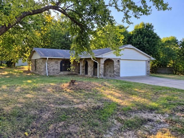 300 7th Avenue , Warner, OK 74469