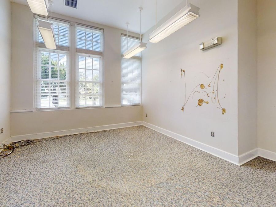 Property Image 80
