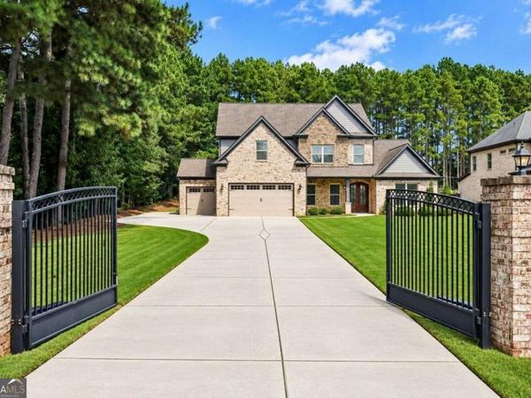 1982 Old Peachtree Road NE, Lawrenceville, GA 30043