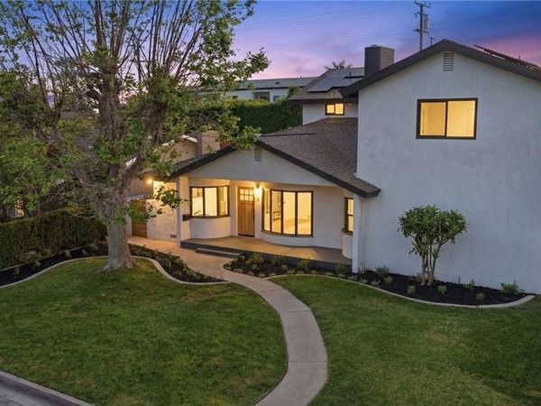 4529 Pepperwood Avenue, Long Beach, CA 90808