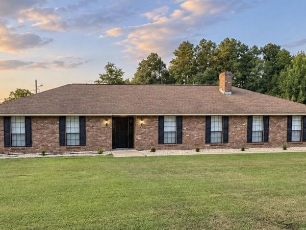 1601 Dolly Tubb Road, Amory, MS 38821