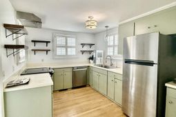 93 Smith Street photo 4