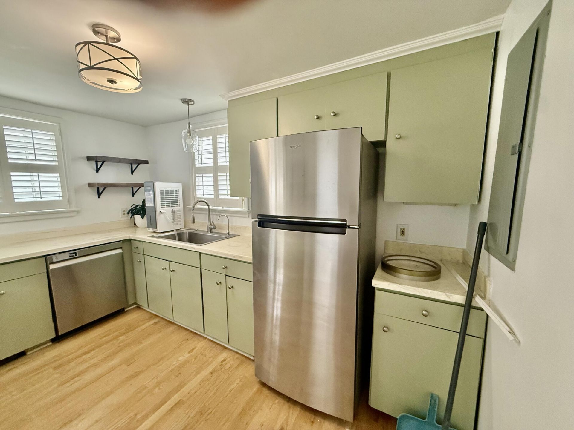93 Smith Street Photo 7