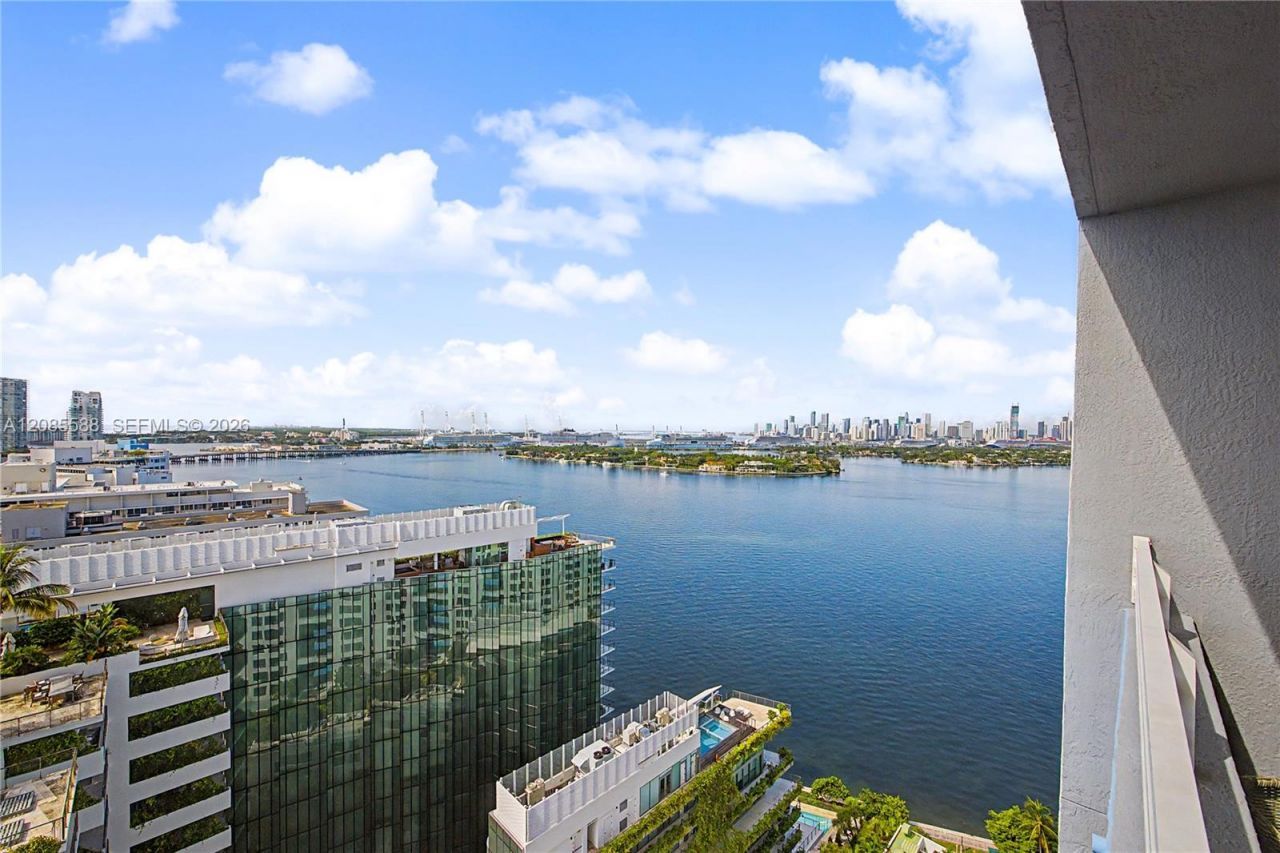 1330 West Ave, Unit 2412, Miami Beach, FL 33139 Photo