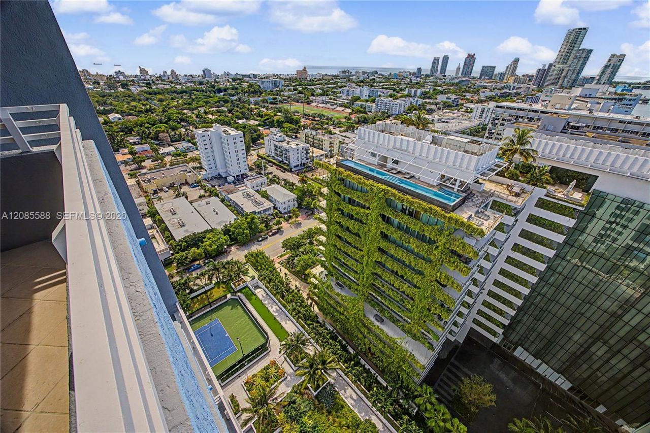 1330 West Ave, Unit 2412, Miami Beach, FL 33139 Photo