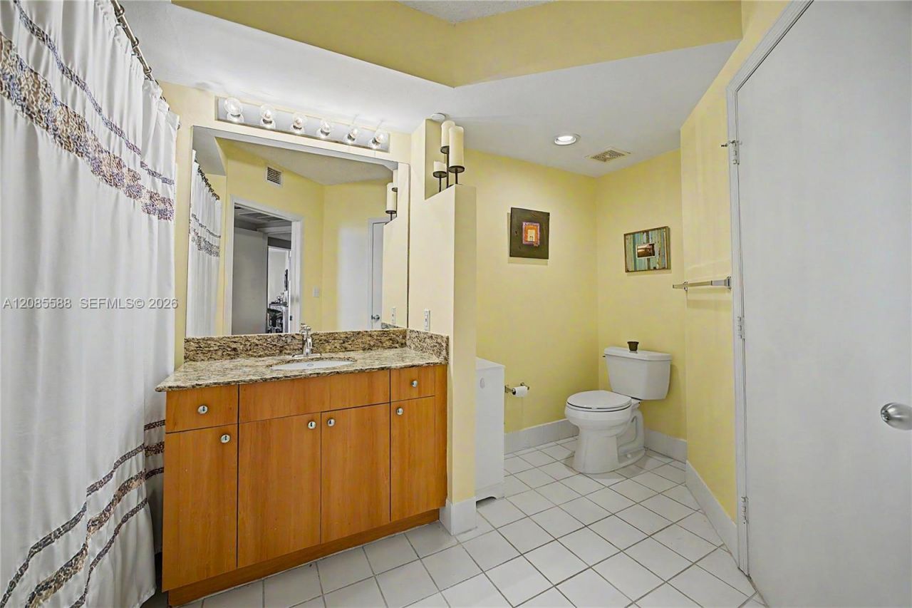 1330 West Ave, Unit 2412, Miami Beach, FL 33139 Photo