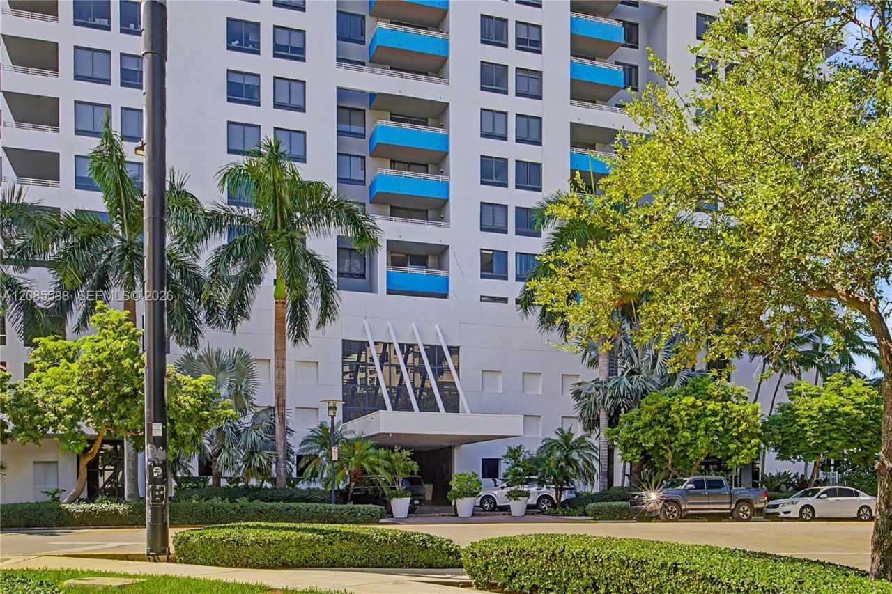 1330 West Ave, Unit 2412, Miami Beach, FL 33139 Photo