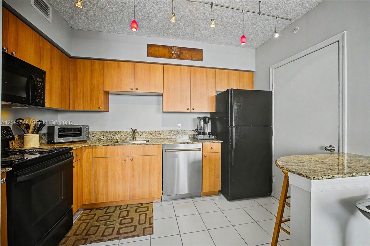 1330 West Ave, Unit 2412, Miami Beach, FL 33139 Photo