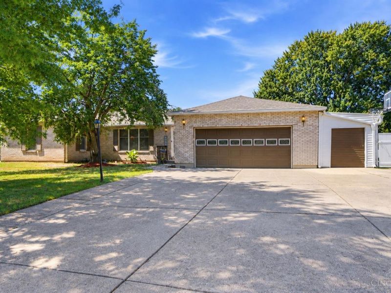 7335 Derby Drive, Fairfield Township, OH 45011 Photo 2