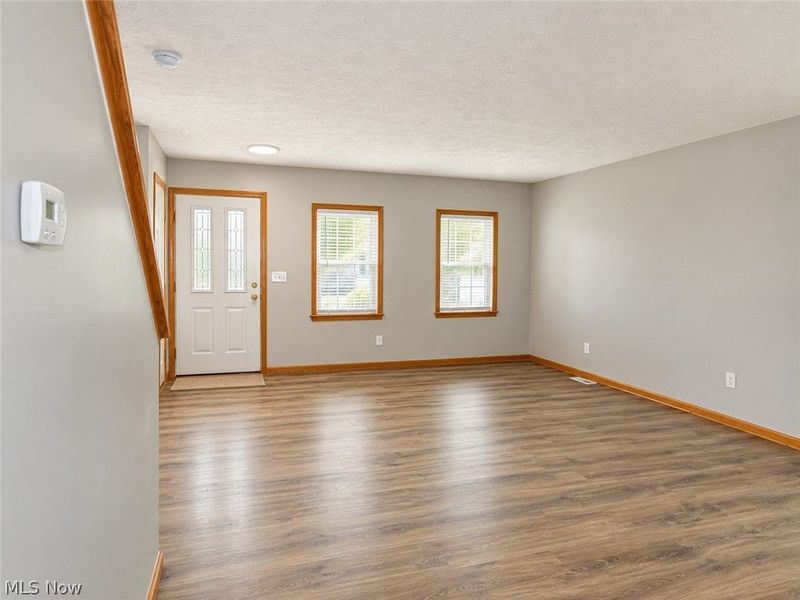 14913 Lincoln Avenue, Cleveland, OH 44128 Photo 4
