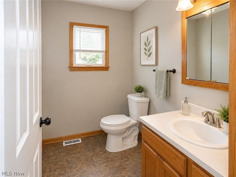 14913 Lincoln Avenue, Cleveland, OH 44128 Photo 7