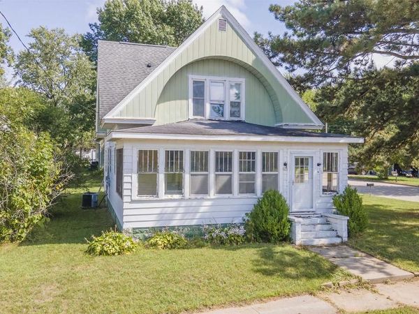 630 MILL STREET, Manawa, WI 54949