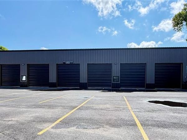 1010 Contractors Circle, Unit D-1 and #D, Bossier City, LA 71111