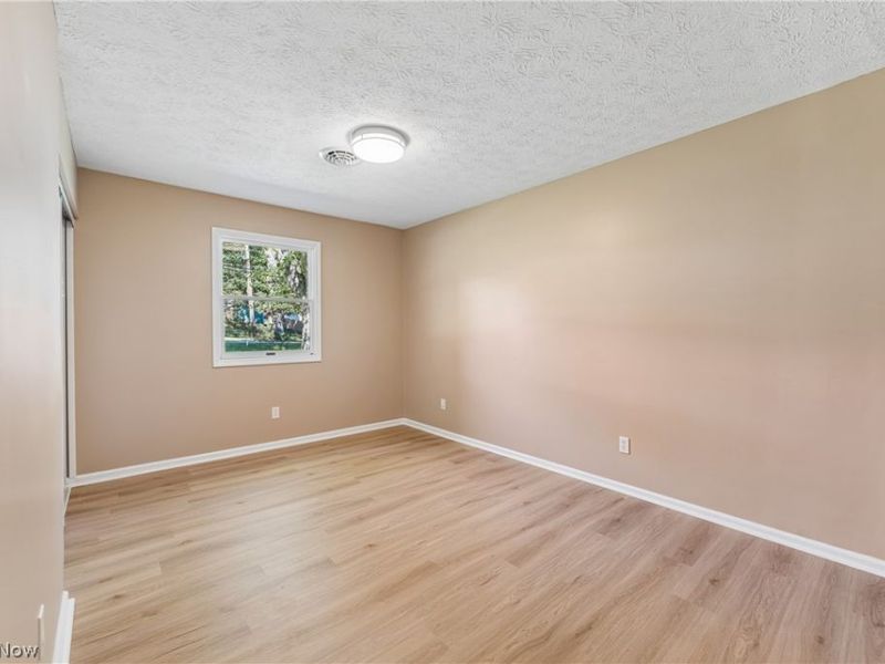 7855 Lake Road, Chippewa Lake, OH 44215 Photo 18