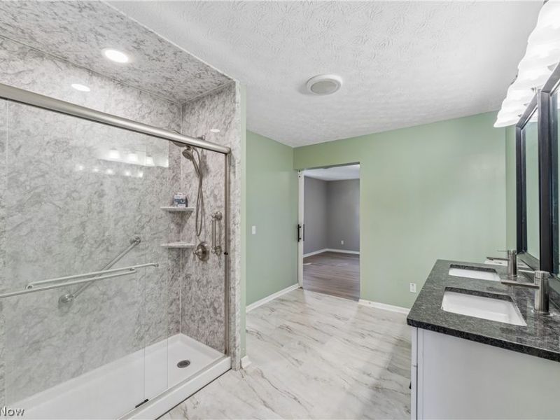 7855 Lake Road, Chippewa Lake, OH 44215 Photo 24