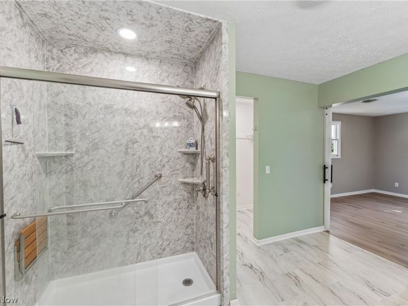 7855 Lake Road, Chippewa Lake, OH 44215 Photo 26