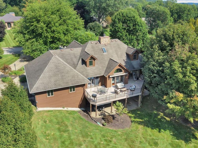 227 Bryn Du Drive, Granville, OH 43023 Photo 2