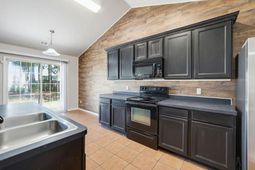 9 Harbison Place photo 4