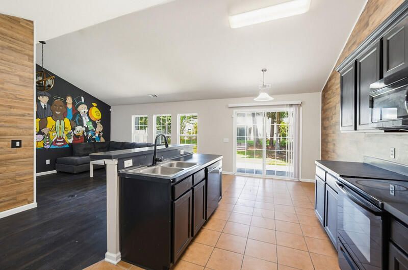 9 Harbison Place Photo 5