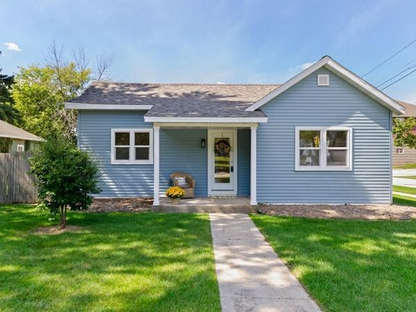 402 4TH STREET, De Pere, WI 54115