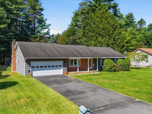 14 Crownwood Lane, Queensbury, NY 12804