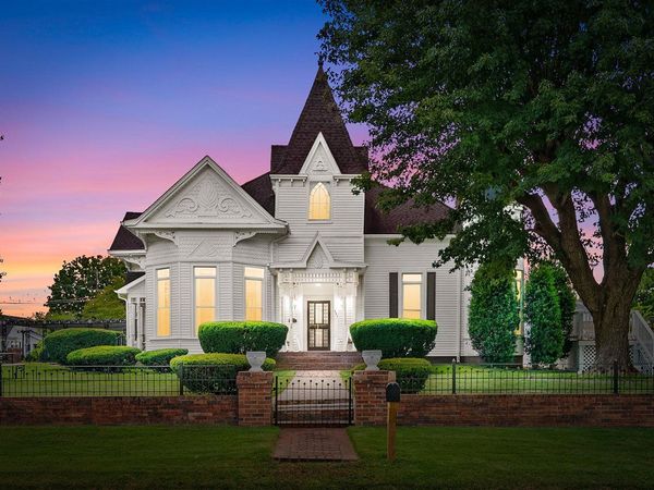 432 Nashville Street , Russellville, KY 42276