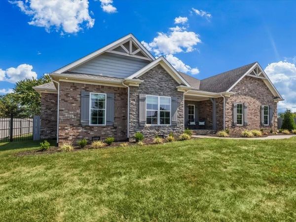 483 Leonatus Court , Bowling Green, KY 42104