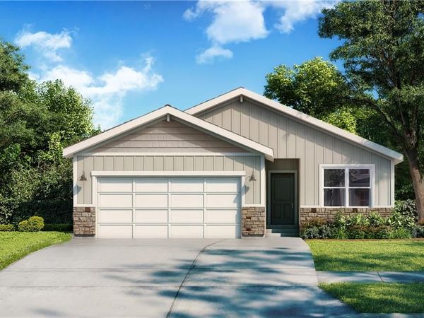 813 Glenn Circle, Raymore, MO 64083