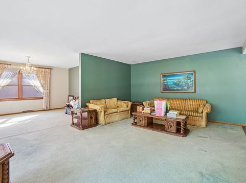 Main Photo