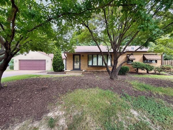 2905 31st Avenue , Rock Island, IL 61201