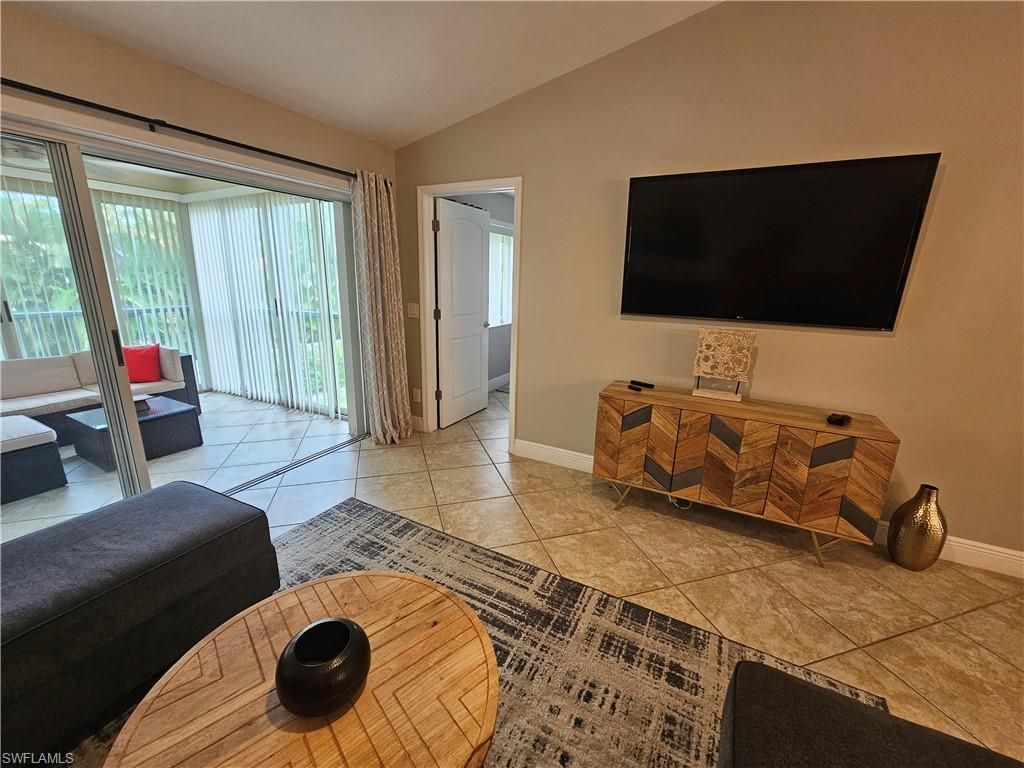 7761 Jewel Ln, Unit 204, Naples, FL 34109 Photo