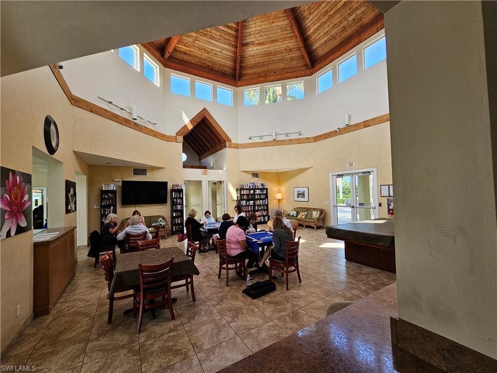 7761 Jewel Ln, Unit 204, Naples, FL 34109 Photo