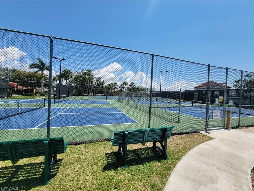 7761 Jewel Ln, Unit 204, Naples, FL 34109 Photo