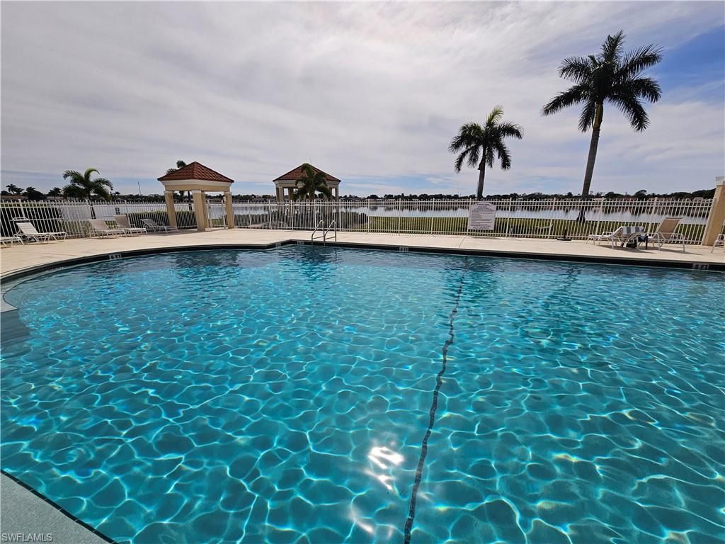 7761 Jewel Ln, Unit 204, Naples, FL 34109 Photo