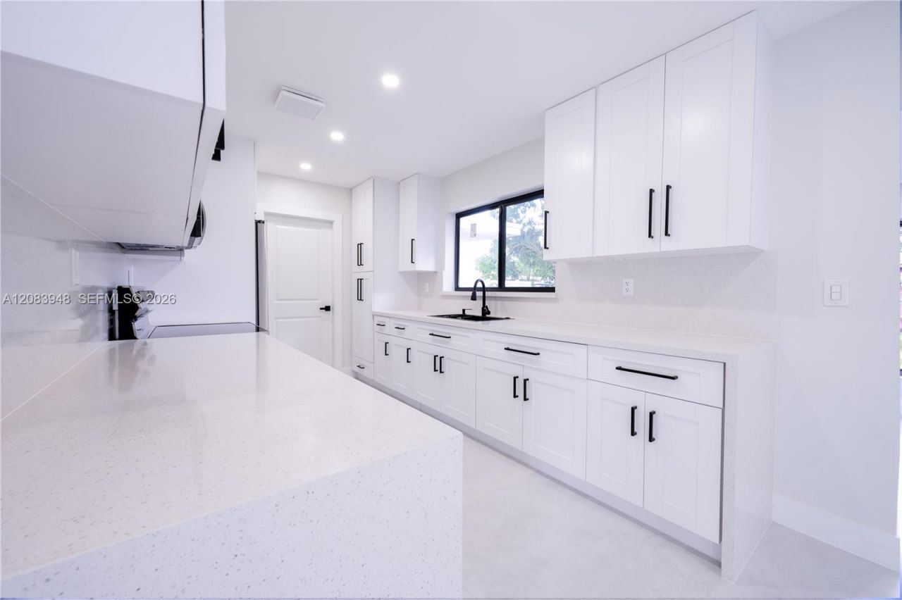 810 Wyoming Ave, Fort Lauderdale, FL 33312 Photo