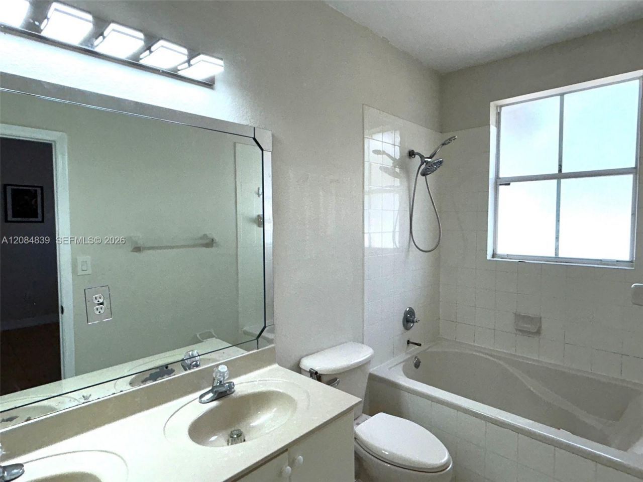 11501 NW 77th St, Doral, FL 33178 Photo