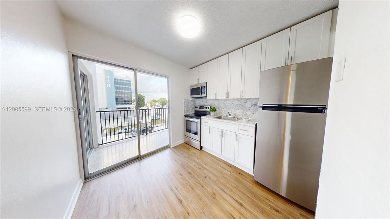 444 SW 27th Ave, Unit 32, Miami, FL 33135 Photo
