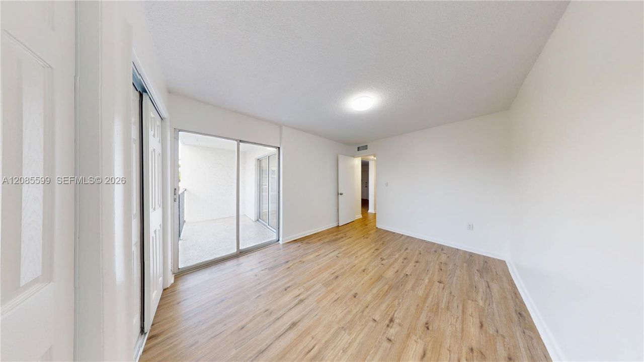 444 SW 27th Ave, Unit 32, Miami, FL 33135 Photo