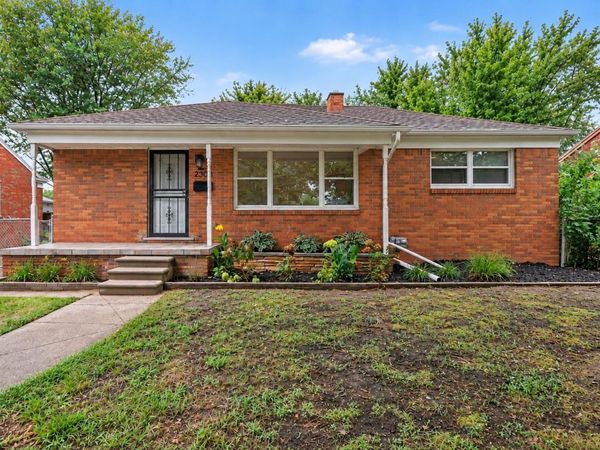 23051 Majestic Street, Oak Park, MI 48237