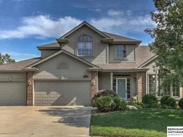 17308 Pine Circle, Omaha, NE 68130