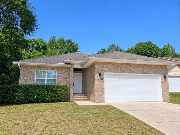 110 Brookmeade Drive, Crestview, FL 32539