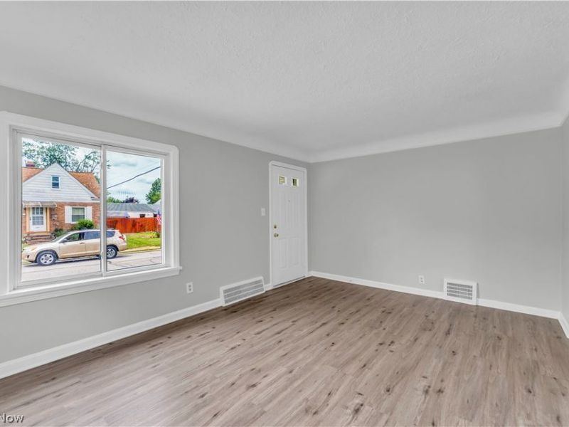 4461 W 137th Street, Cleveland, OH 44135 Photo 3